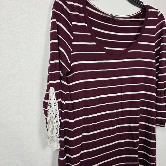 Vanity M Maroon Stripe Lace Sleeve 3/4 Tunic Top - Picture 3 of 9